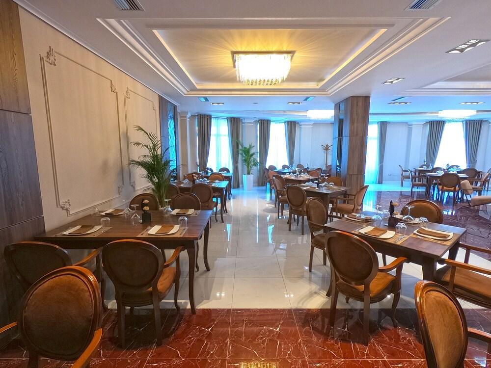 Bushat Gardenland Resort מראה חיצוני תמונה