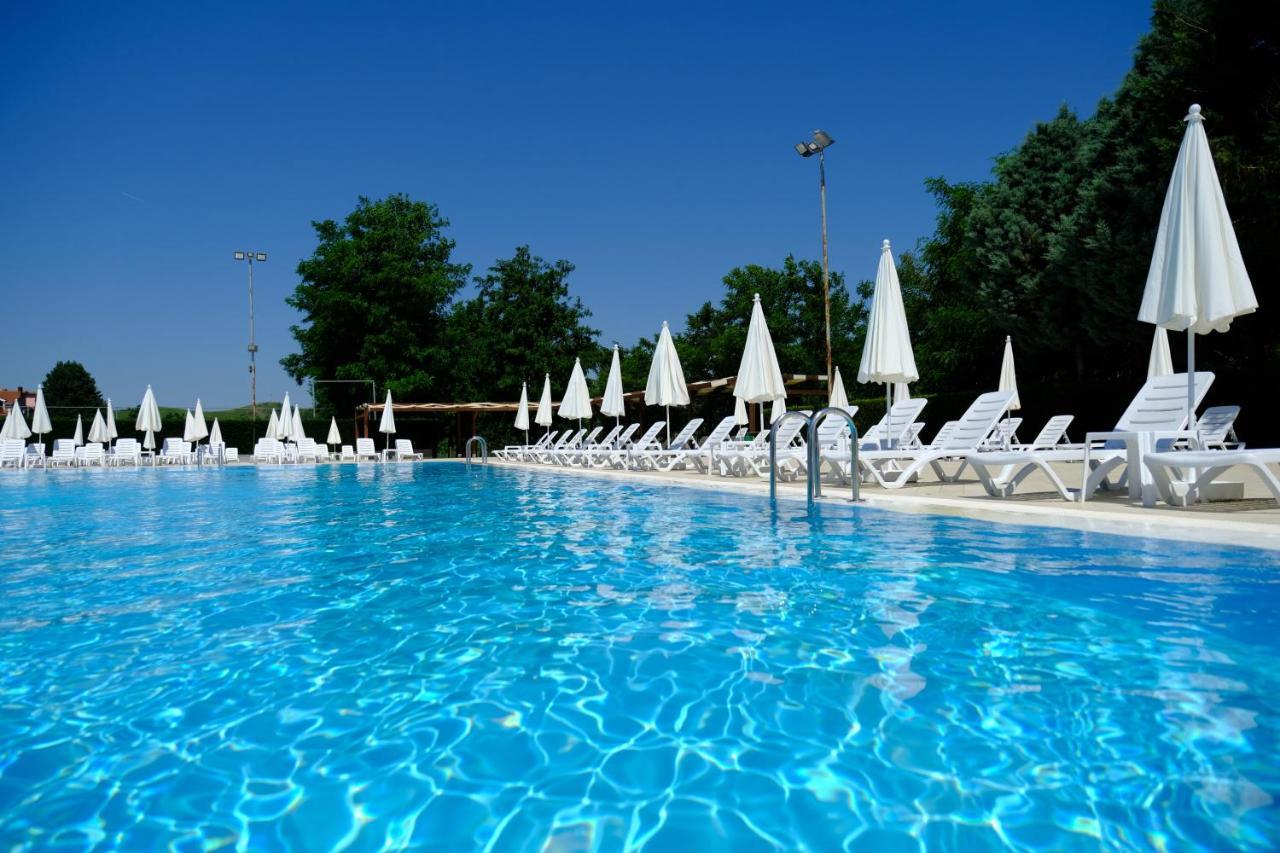 Bushat Gardenland Resort מראה חיצוני תמונה